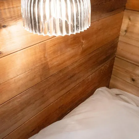 Relais - U Machjonu Lantställe Tolla